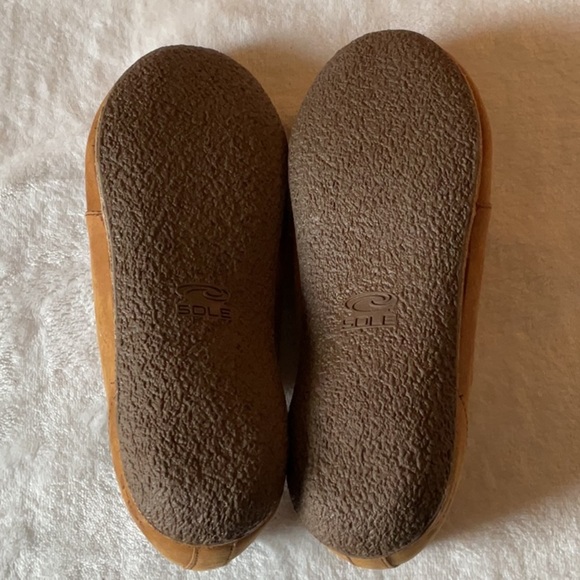 Classic Brown Leather Flats - Picture 7 of 8